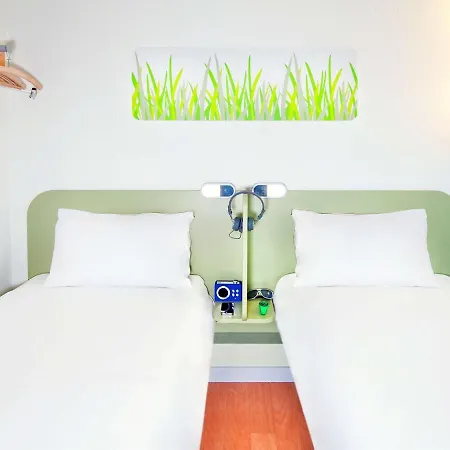 Ibis Budget Orgeval Hotel 2*